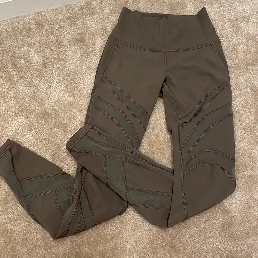 Lululemon mesh leggings olive green size 4 25”